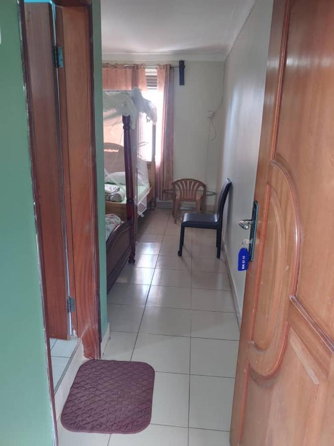 NEW AFRICAN VILLAGE Entebbe Exterior foto